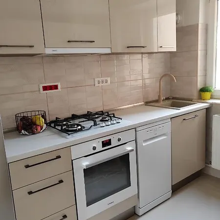 Apartament Mihail *